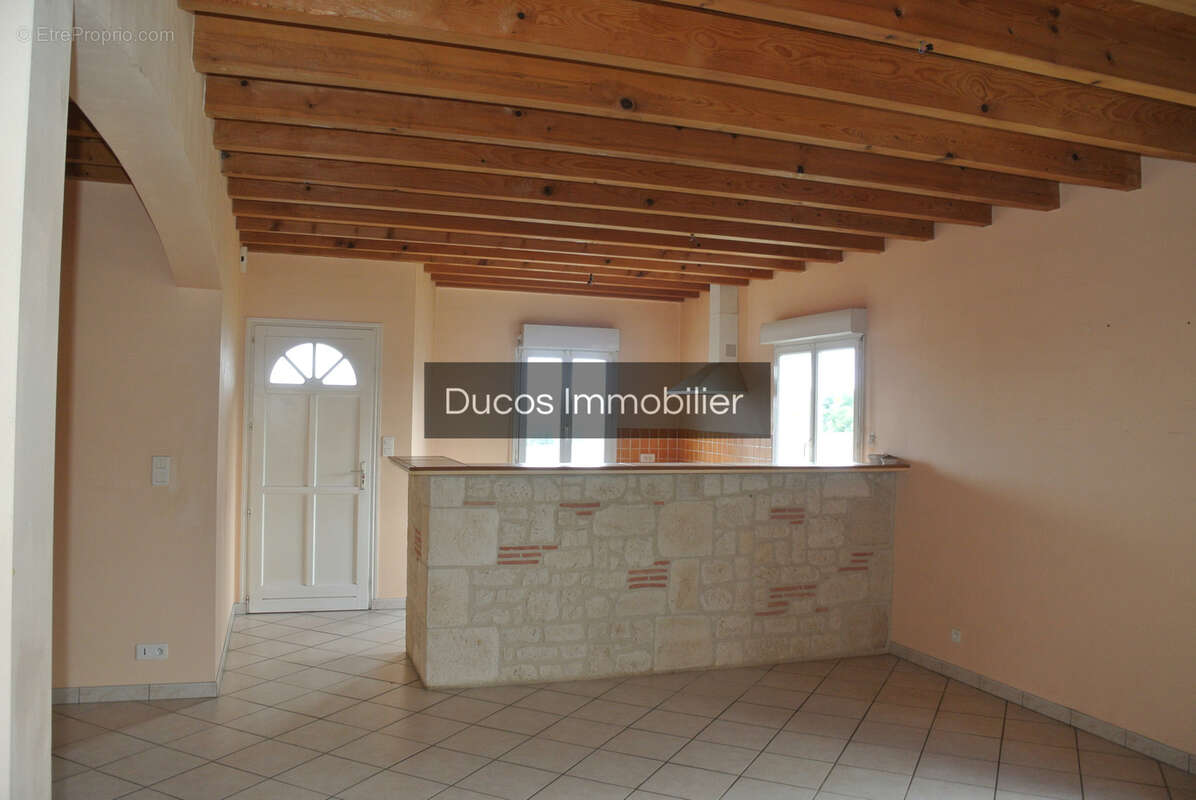 Maison à MAUVEZIN-SUR-GUPIE