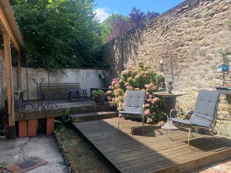 Maison à DUN-LE-PALESTEL