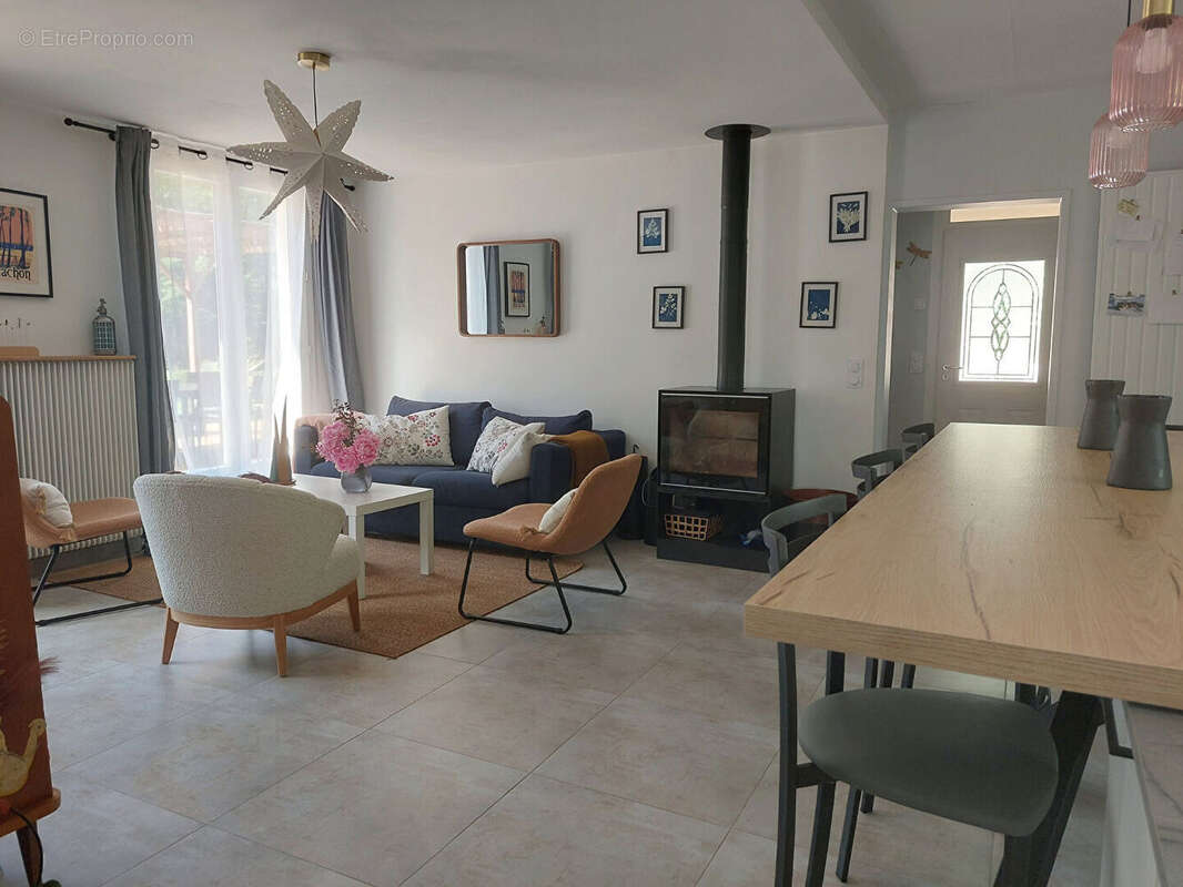 Maison à PLAIMPIED-GIVAUDINS