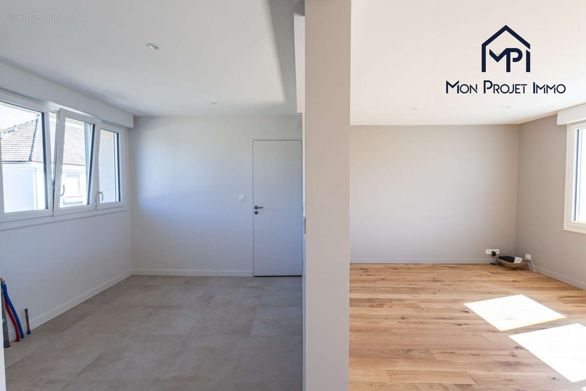 Maison 83 m² à Laval  - photo 5