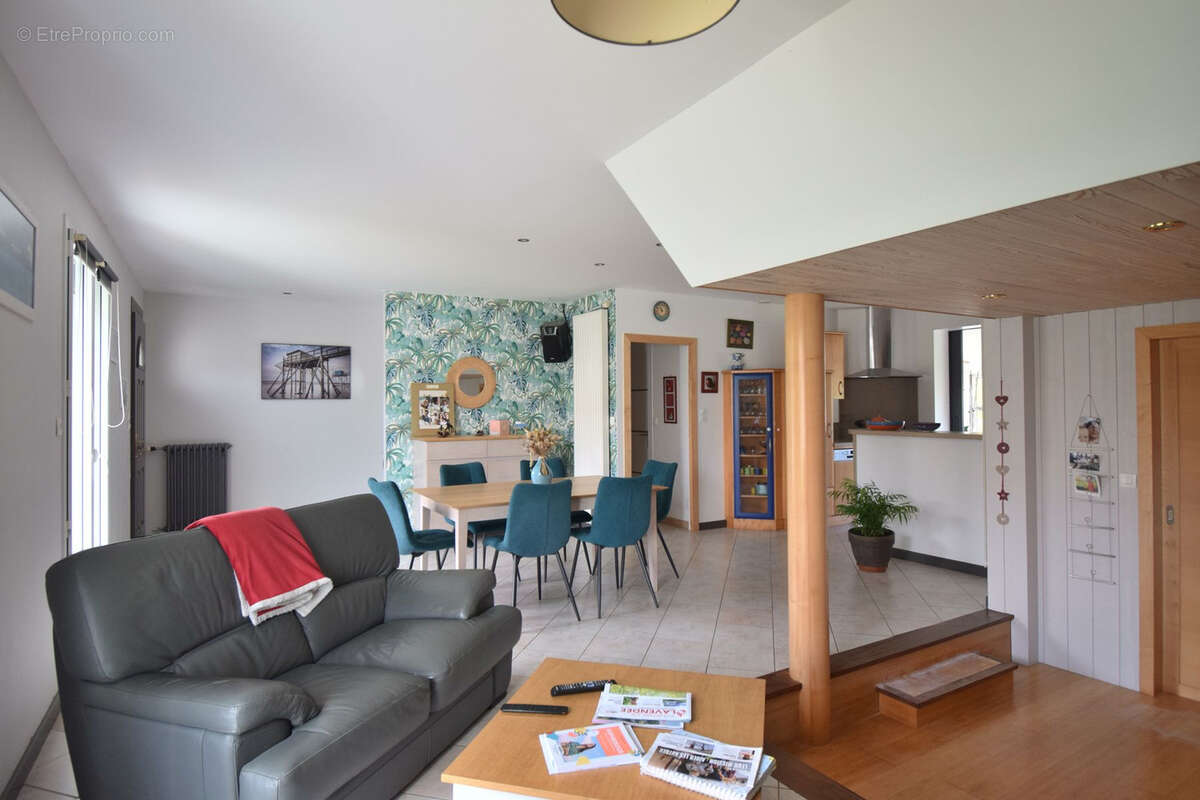 Maison à SAINT-PHILBERT-DE-BOUAINE