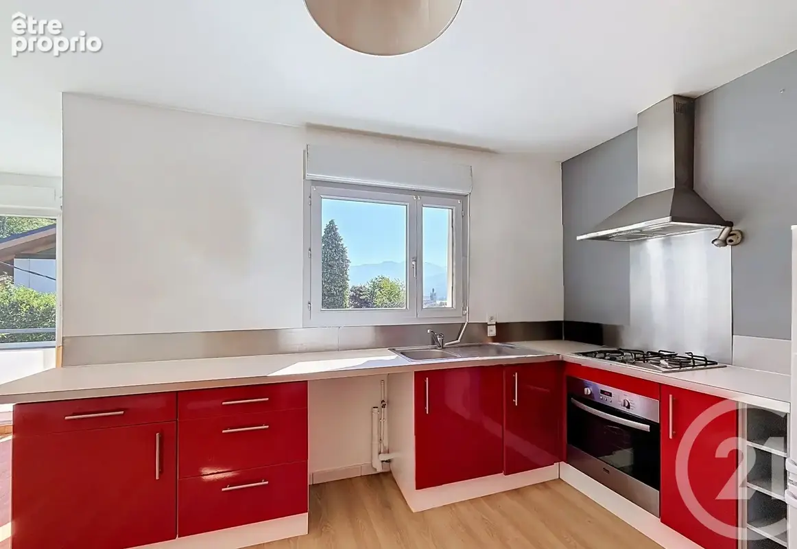 Appartement 4 pièces 81 m² à vendre à Taninges (74440) - photo 3