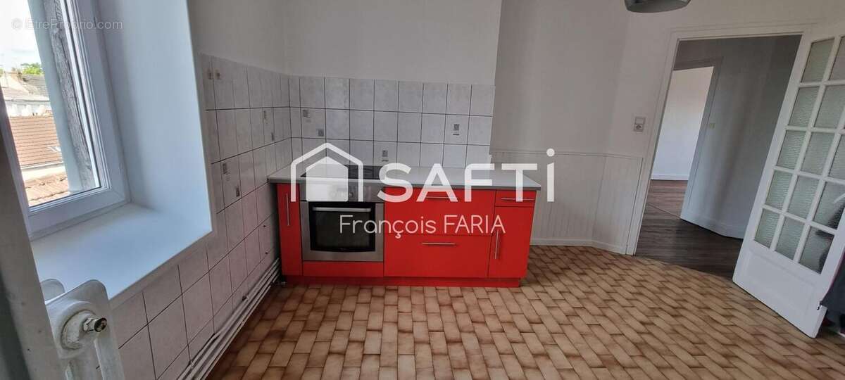 Photo 4 - Appartement à MONTCEAU-LES-MINES