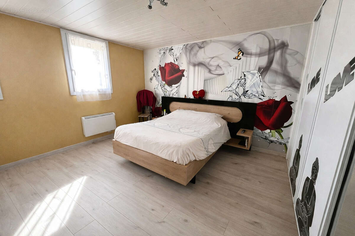 Maison à SAINT-JULIEN-DES-LANDES