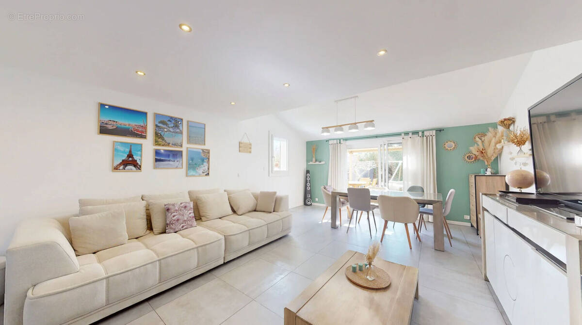 Maison à PONTAULT-COMBAULT