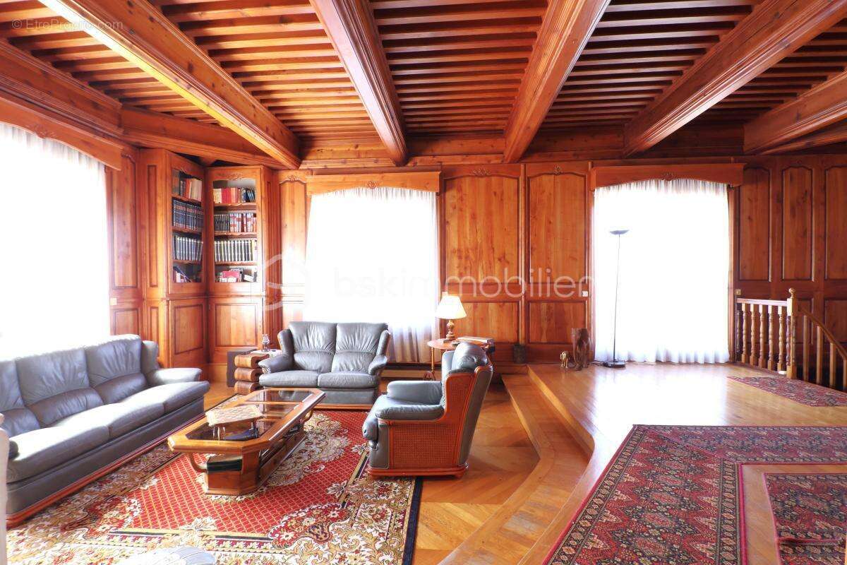 Propriété 7 pièces, 230 m² et 9070 m² de terrain - photo 7