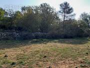 Terrain à SAINT-MAXIMIN-LA-SAINTE-BAUME