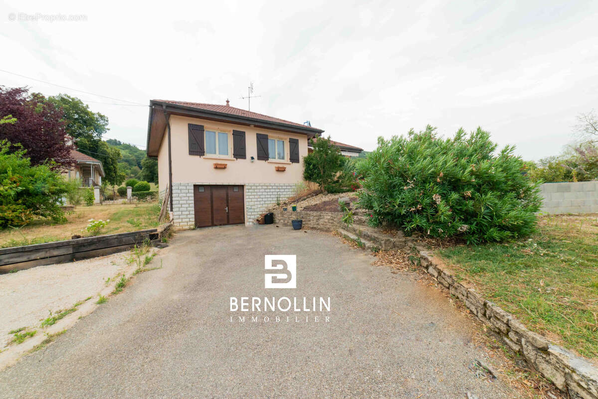 JASSERON   Villa familiale au calme avec grand terrain arboré à seulement 15 minutes de Bourg-en-Bresse - photo 24