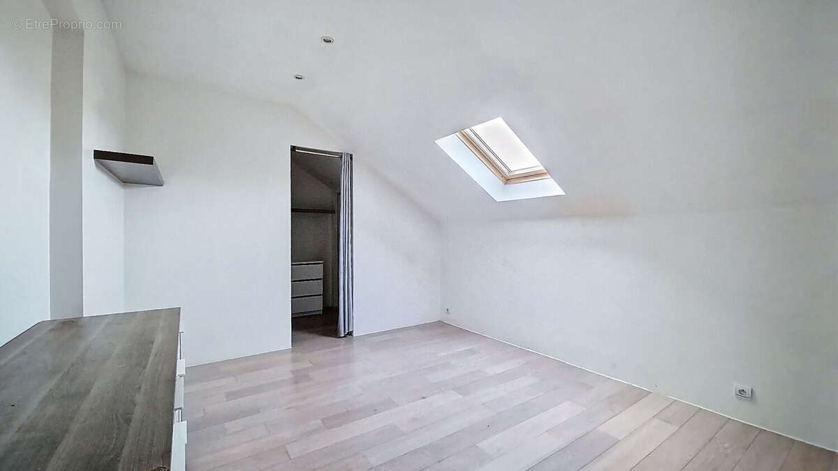 Maison à LIMEIL-BREVANNES