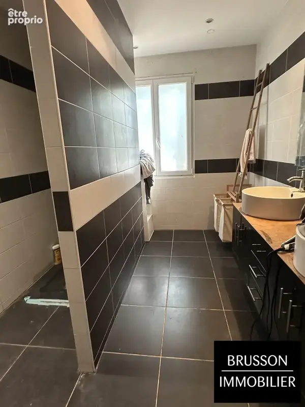 Maison 168 m² à Saix  - photo 9