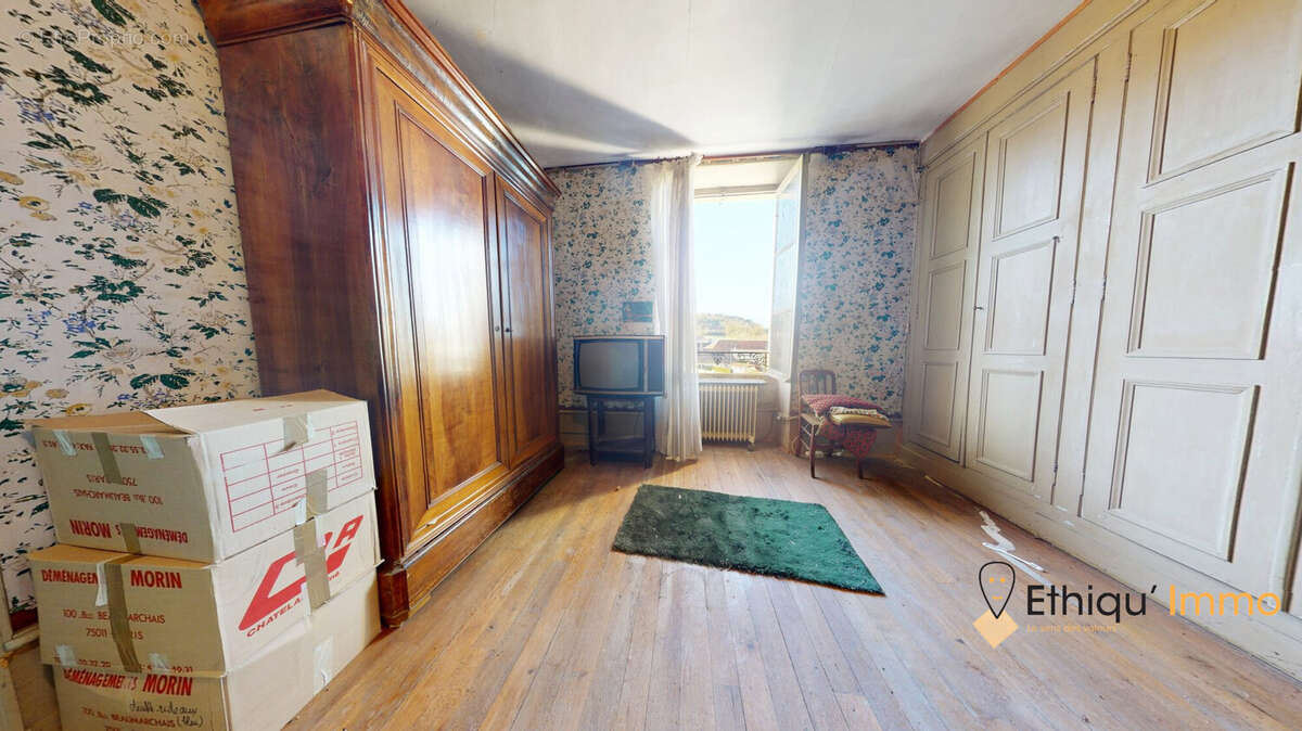 Maison à COUVIGNON