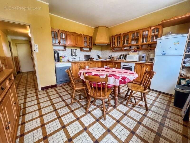 Maison à vendre 5 pièces  (49) avec de nombreuses dépendances habitables - photo 4