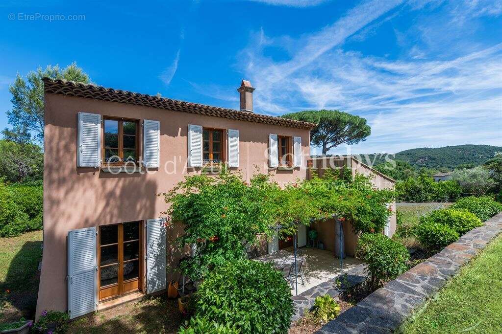 Maison à GASSIN