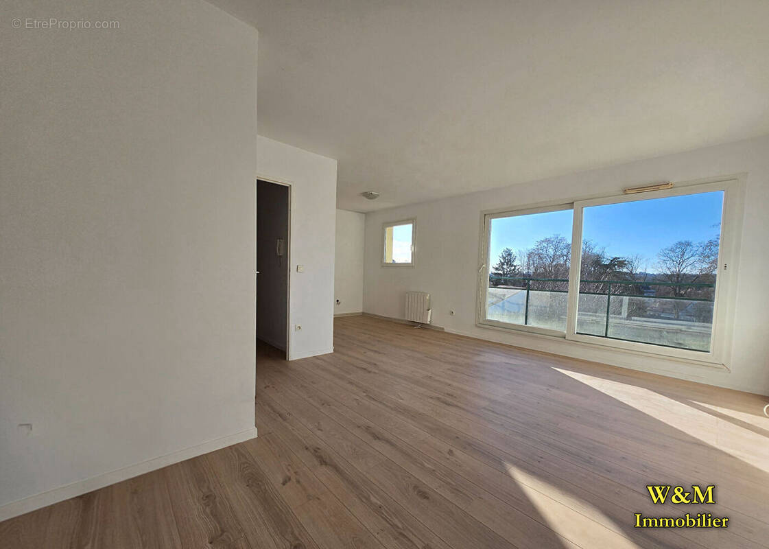 Appartement à SOISY-SUR-SEINE