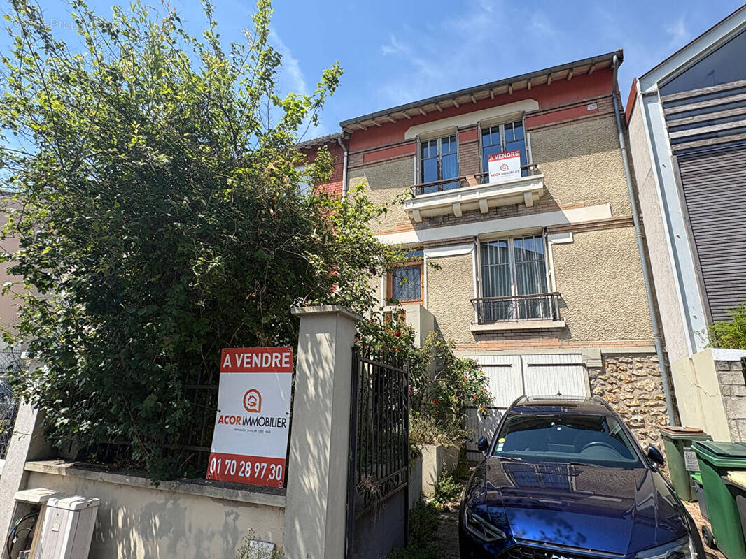 Maison à CHATILLON