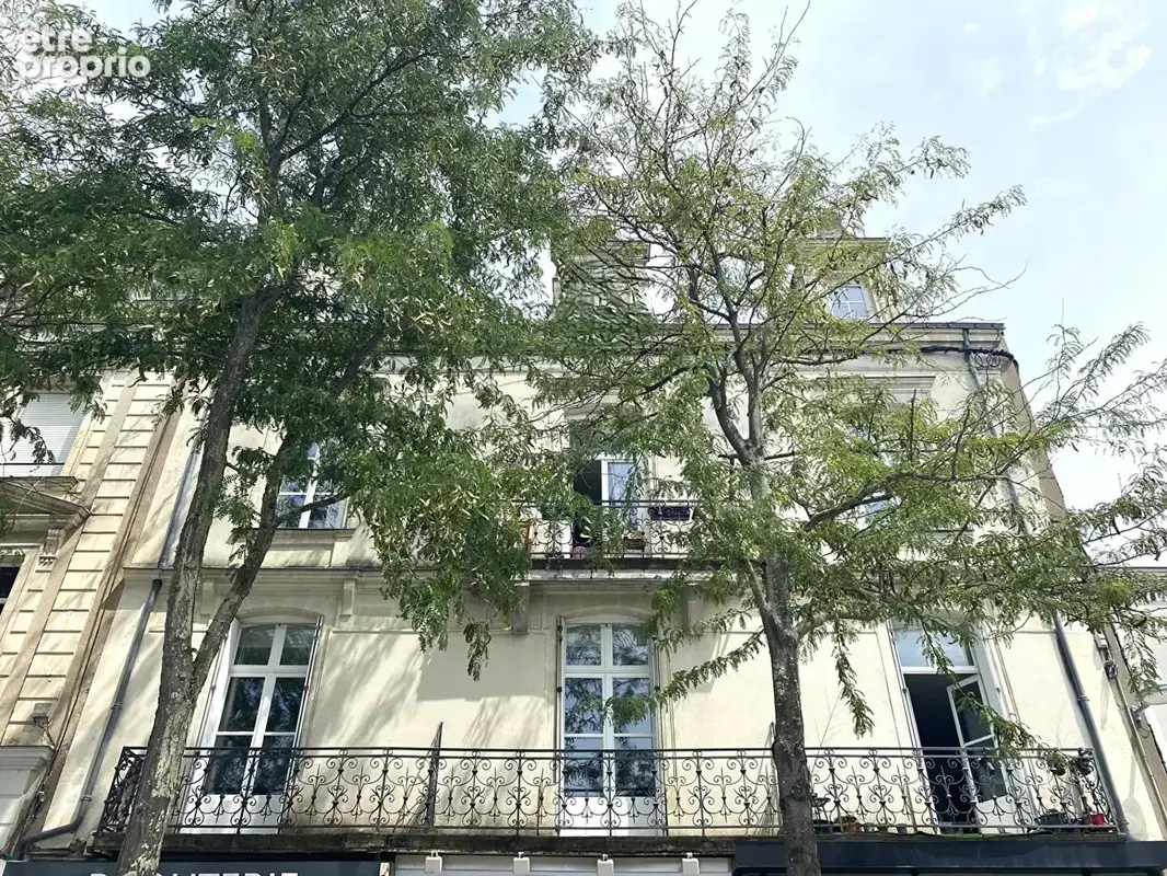 Cholet centre ville, appartement rénové 2 pièces, balcon et cave - photo 7