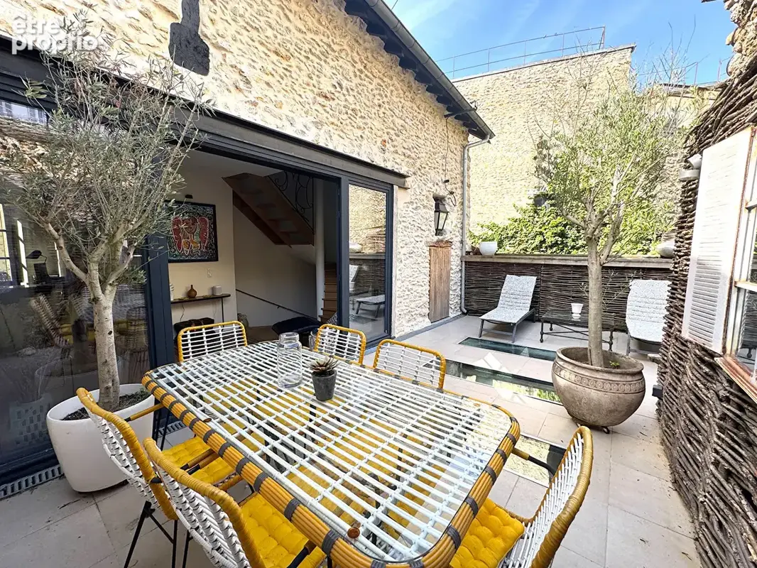 Magnifique maison de ville  style Loft centre Montfort L Amaury 6 pièces  170 m2 - photo 3