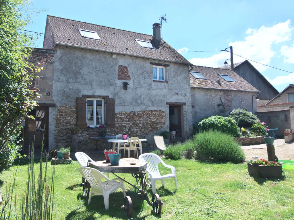 Maison à EPERNON
