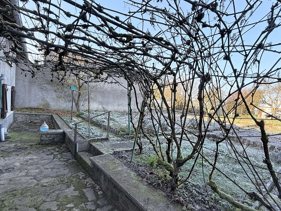 Maison à THIRAUCOURT