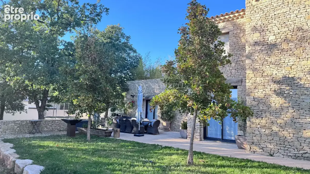 Photo Maison à Gordes au prix de 1 160 000€