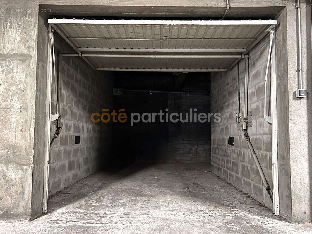Parking à ORLEANS