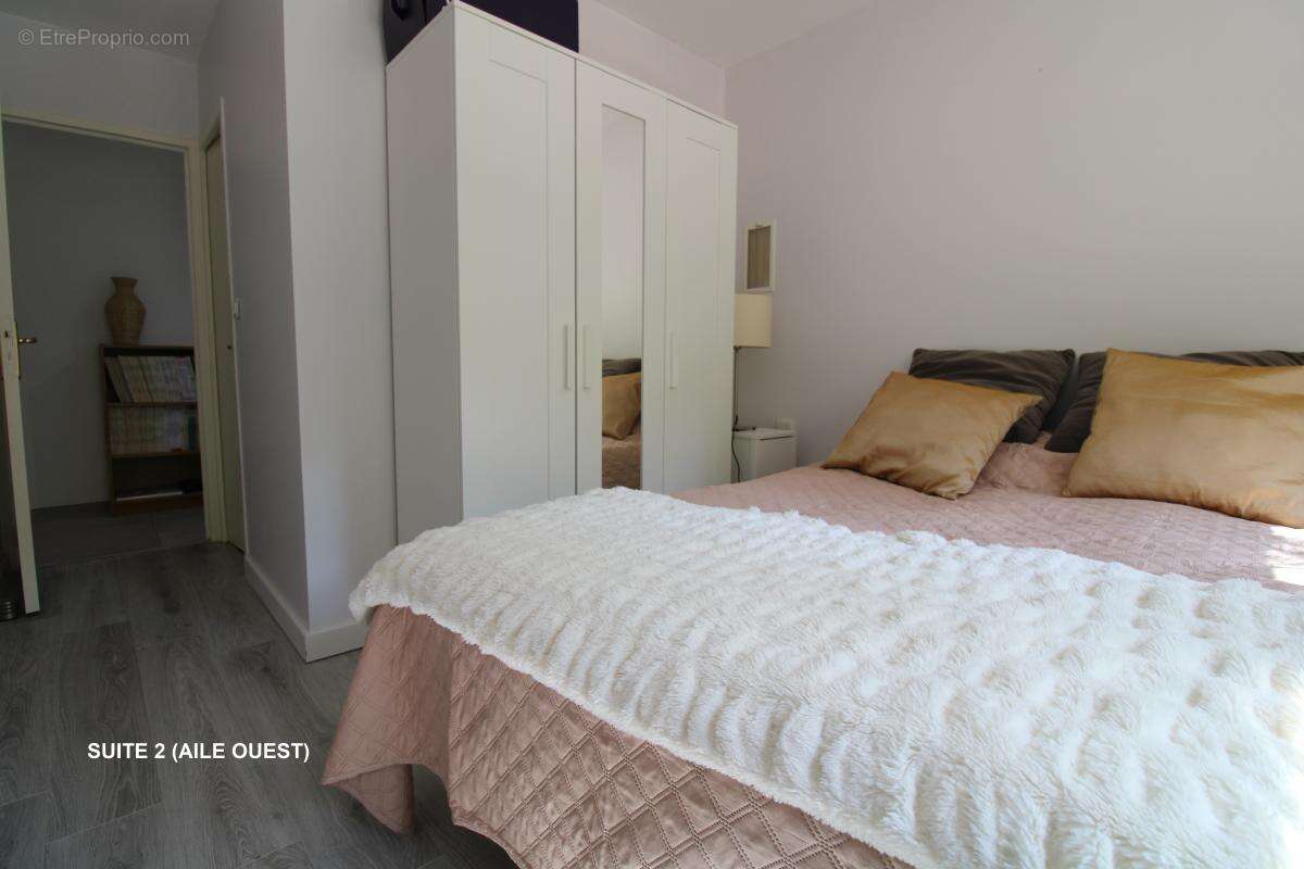 Maison 260 m² à Peynier  - photo 23