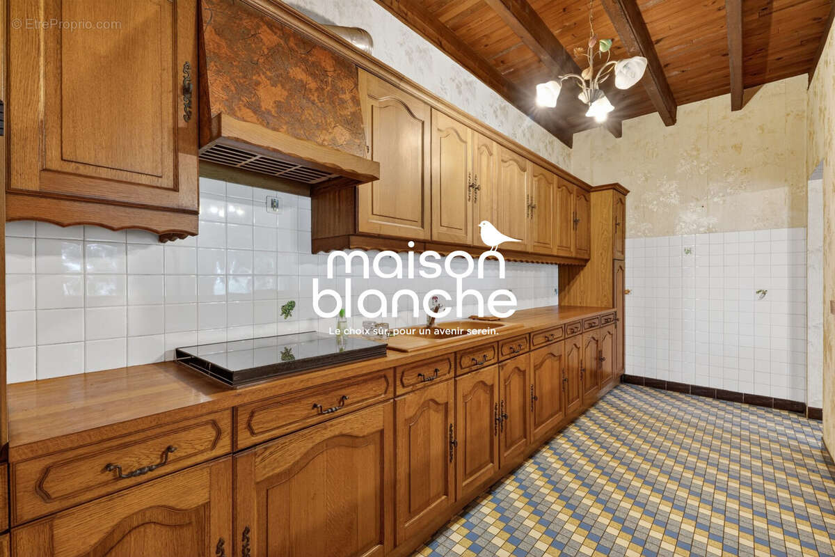 Maison à MONTAGNE