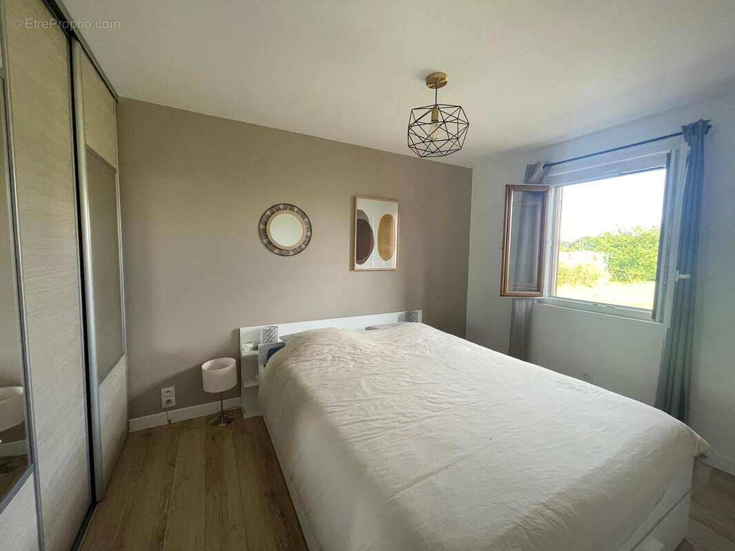 Maison 133 m² à Saint-Eloy-De-Gy  - photo 45