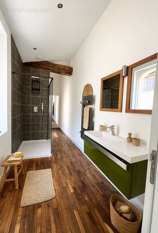 Maison à MORTAGNE-SUR-SEVRE