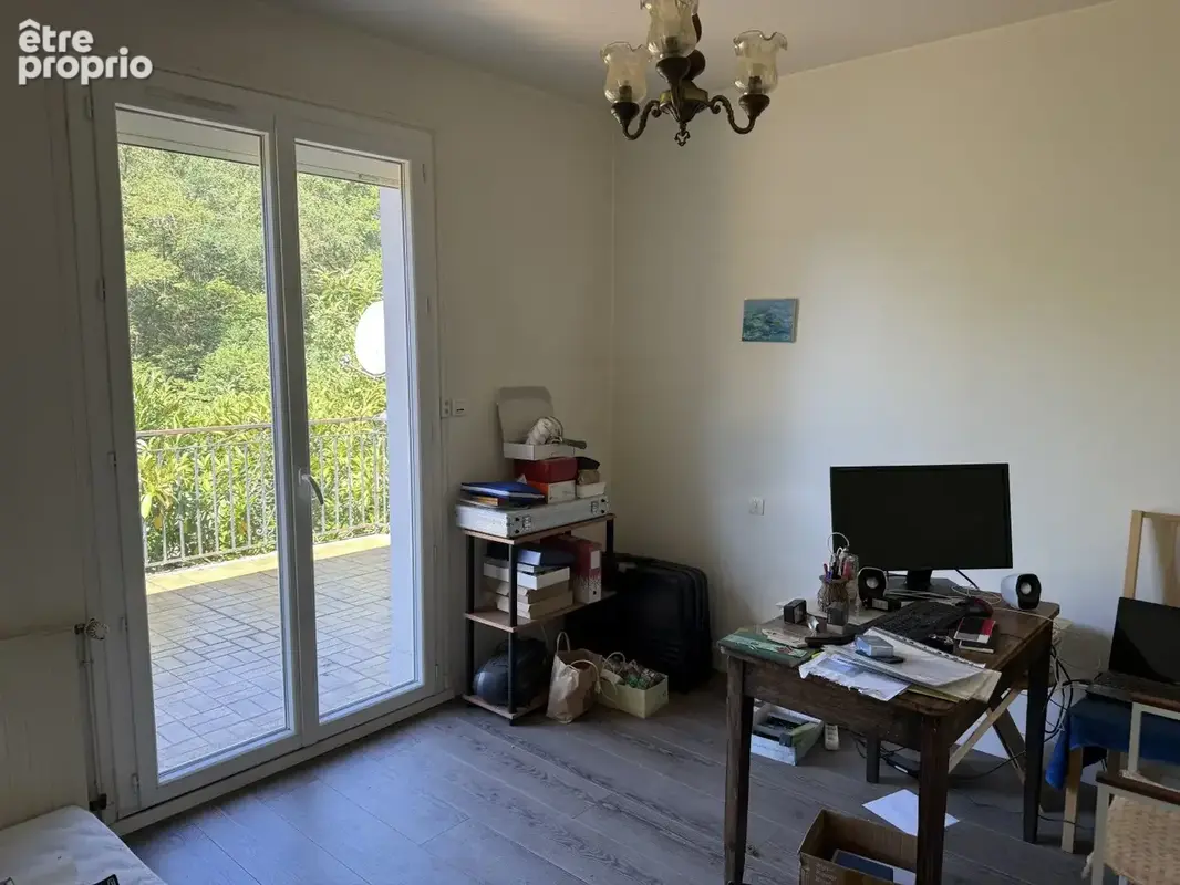 Grande maison sur sous-sol ancienne pisciculture - photo 5