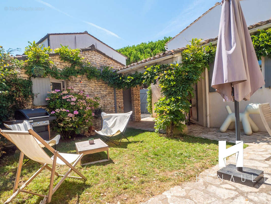 Maison à LES PORTES-EN-RE