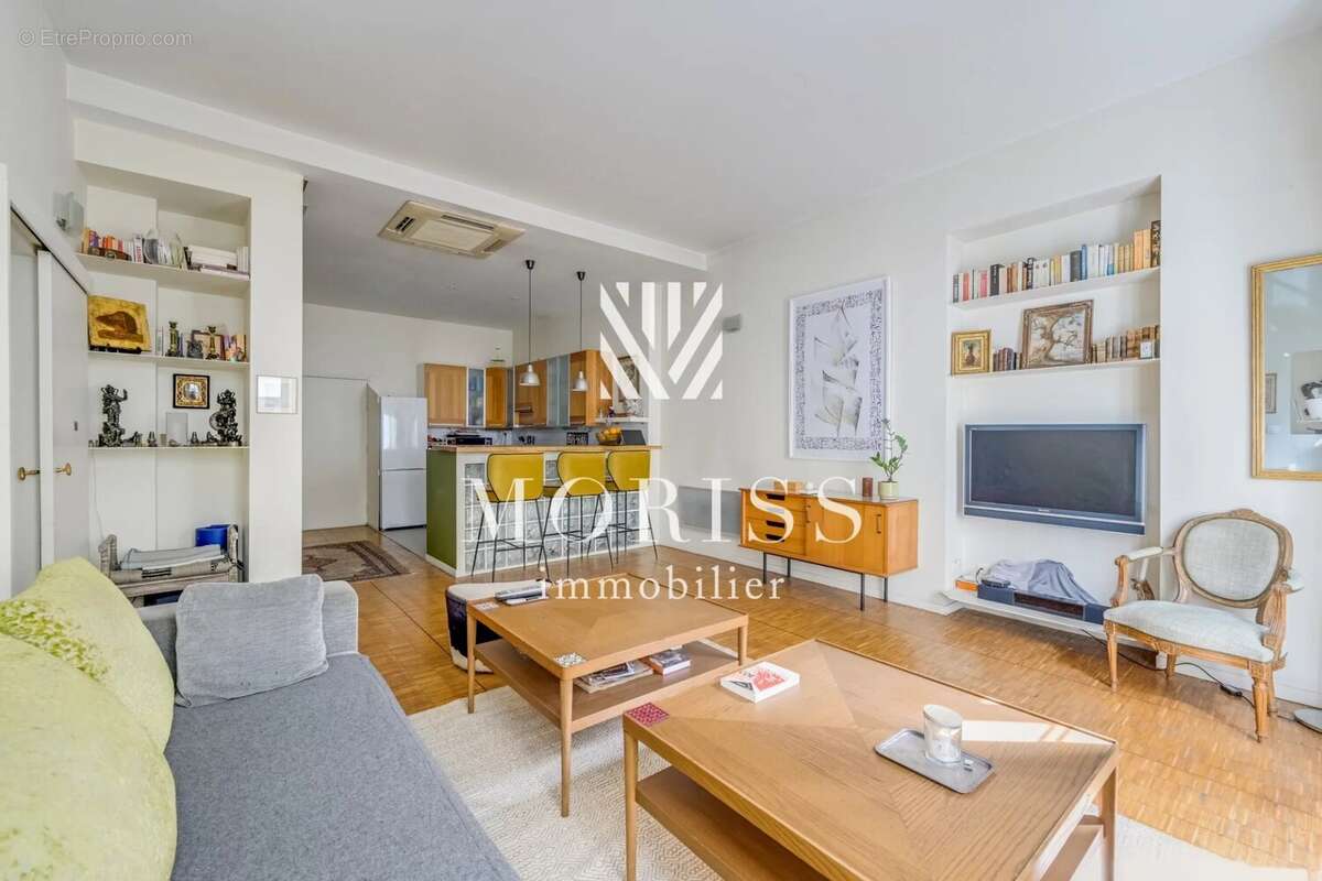 Appartement à PARIS-17E