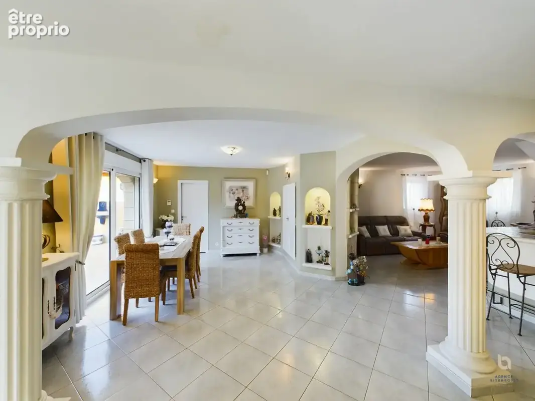 Superbe Villa T6 - Garage et Piscine - photo 2