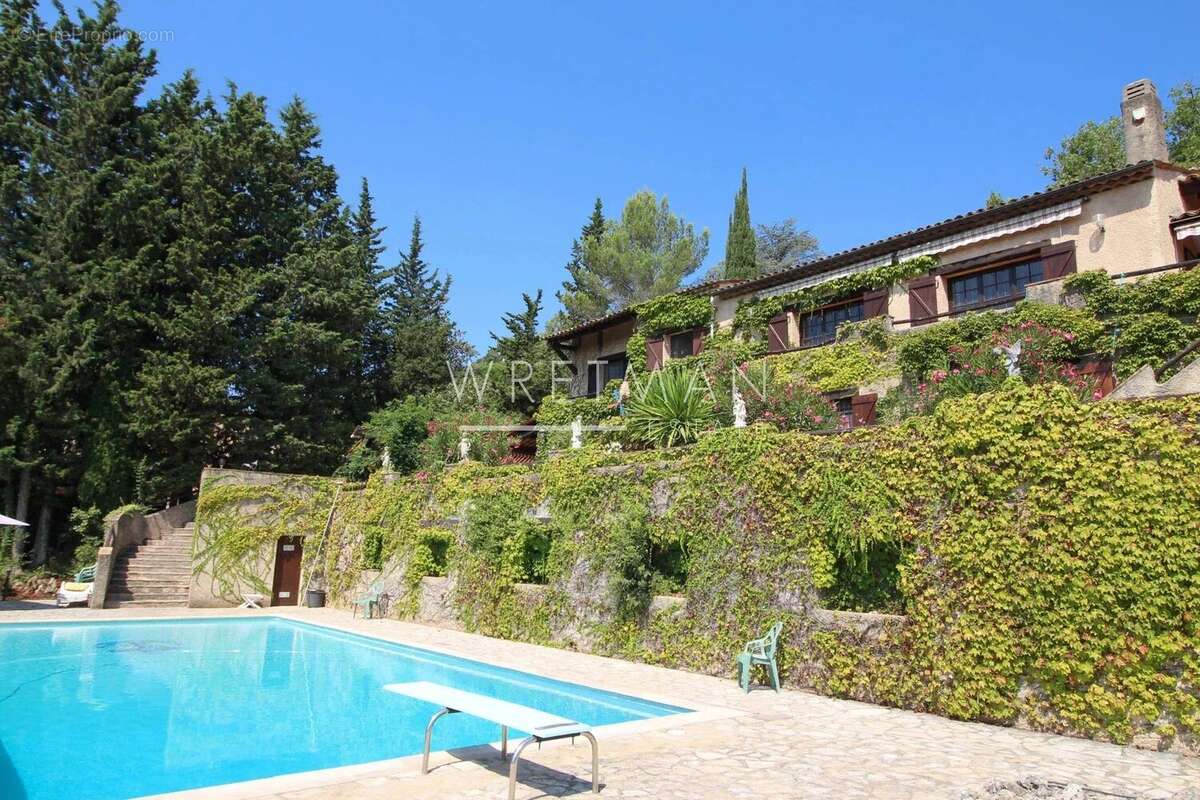 Maison à MONTAUROUX