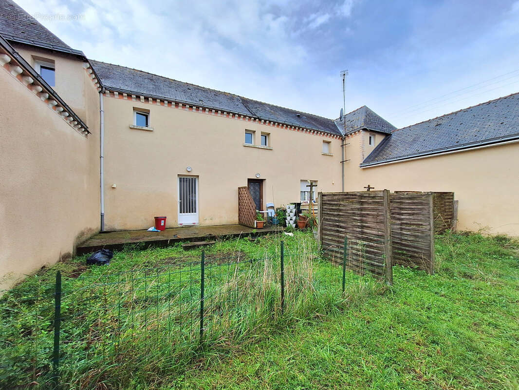 Ensemble immobilier à La Cornuaille - photo 7