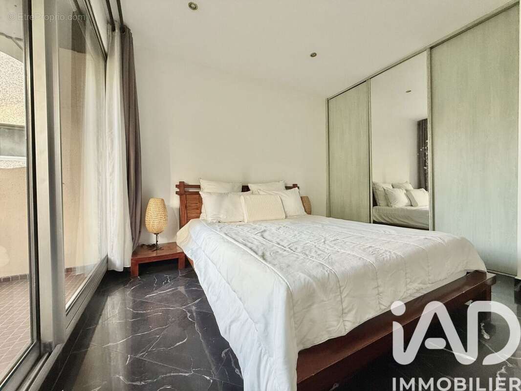 Photo 7 - Appartement à COURBEVOIE