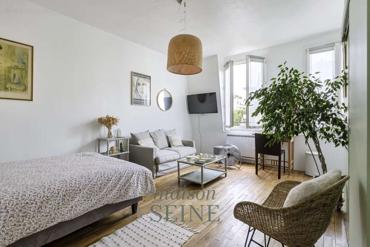 Appartement à NEUILLY-SUR-SEINE