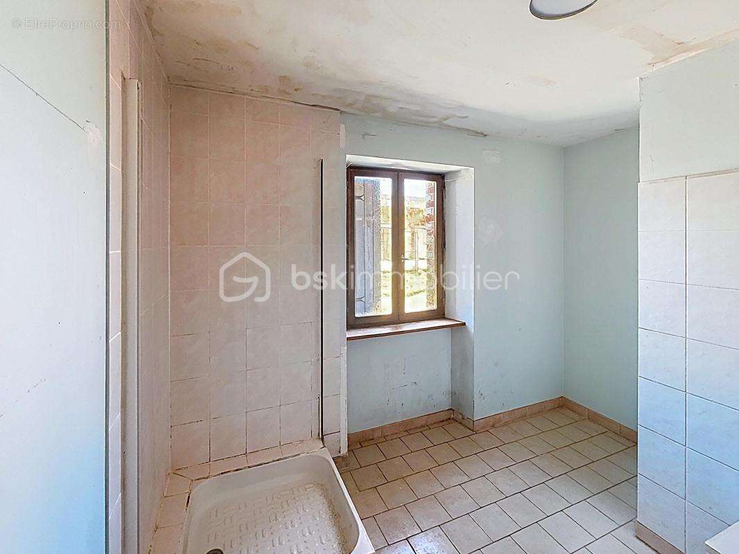 Charmante longère de plain-pied – 83 m² + fort potentiel d'agrandissement – Cadre calme - photo 6