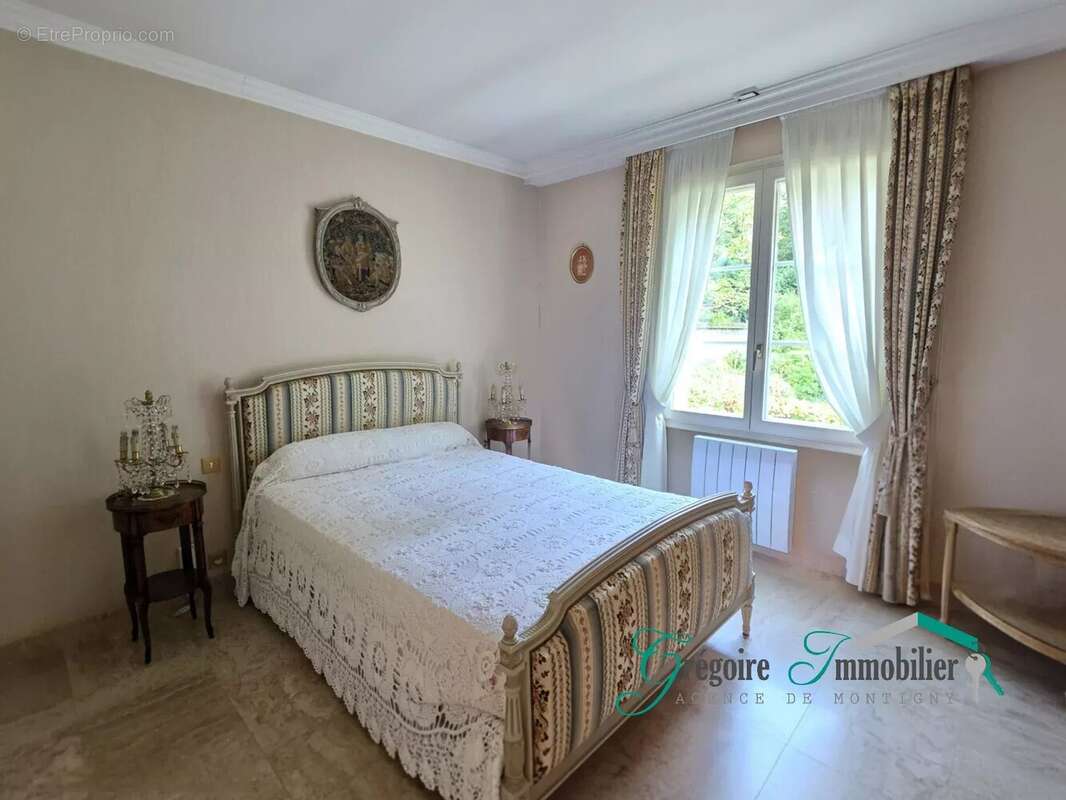 Bourron Marlotte : Maison 6 pièces 250 m2 - photo 15