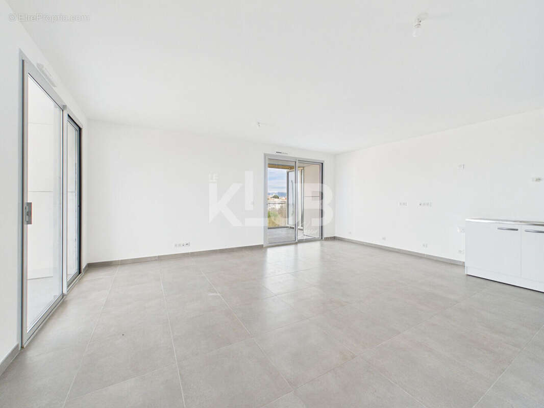 Appartement à MARSEILLE-8E