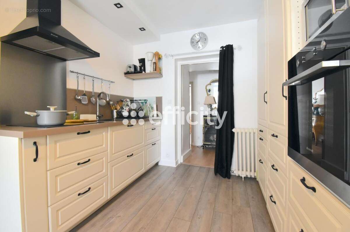 Appartement à LAMBALLE