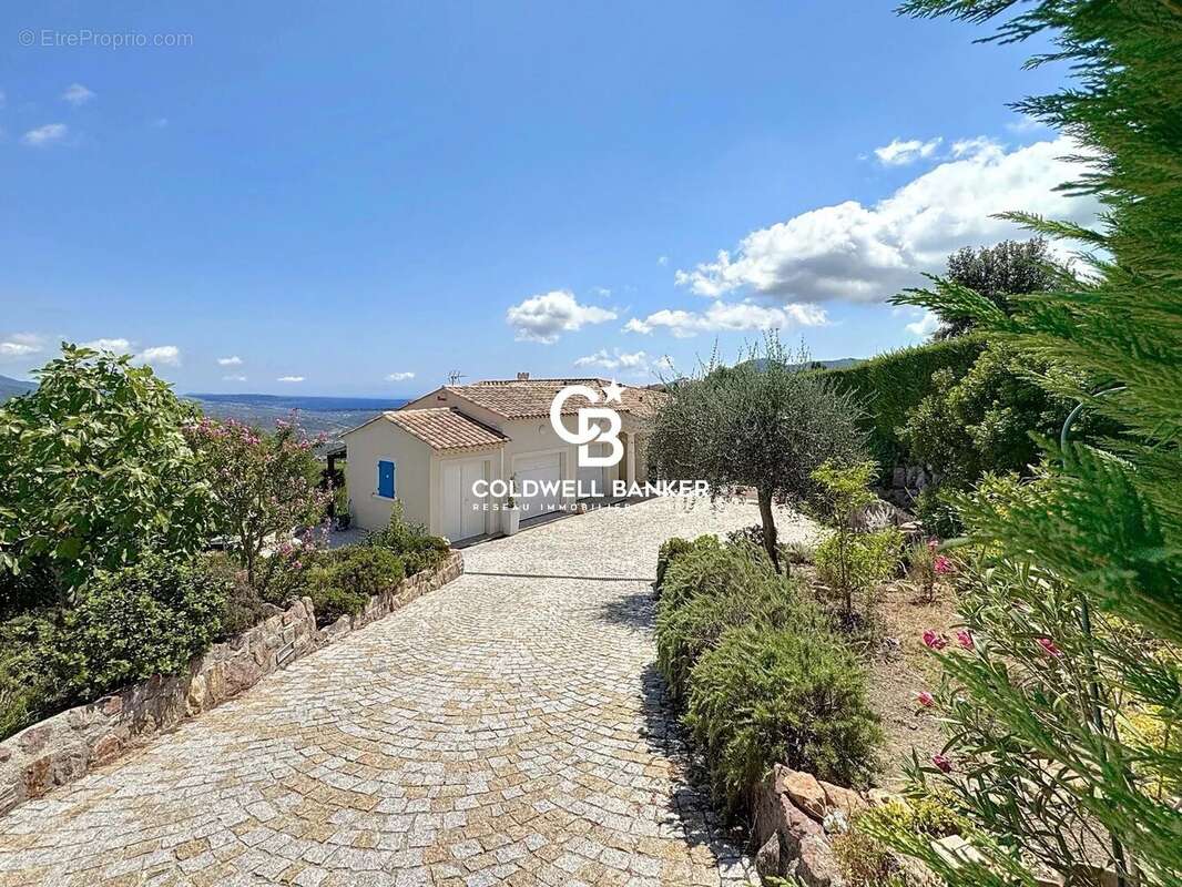 Maison à LES ADRETS-DE-L'ESTEREL