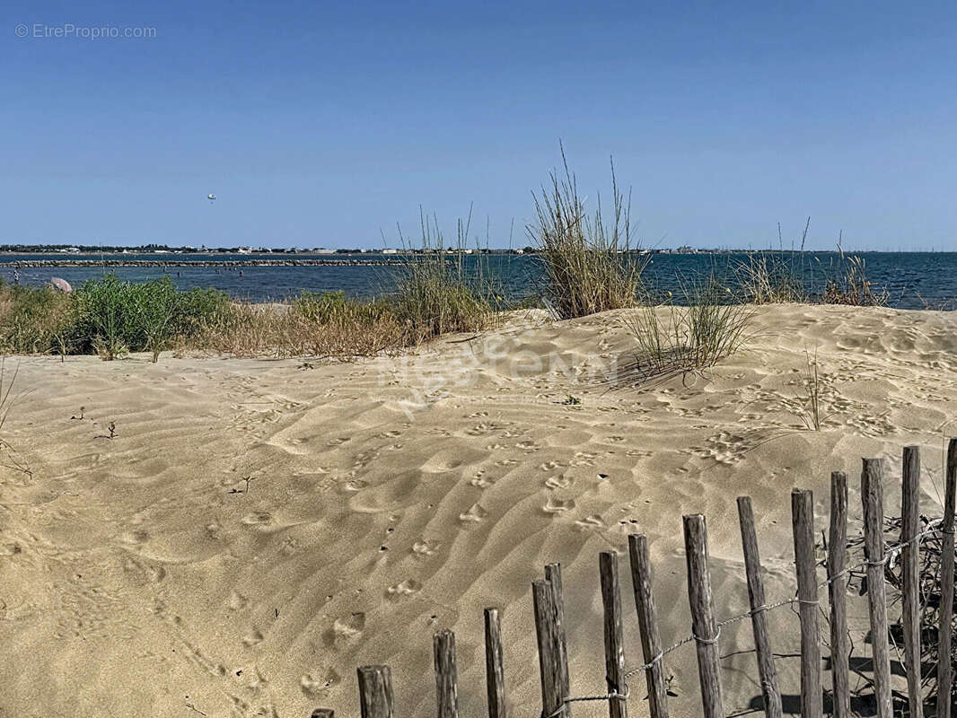 Grand 7 pièces à Vendre au Grau du Roi - Idéal Investisseur ! - photo 17