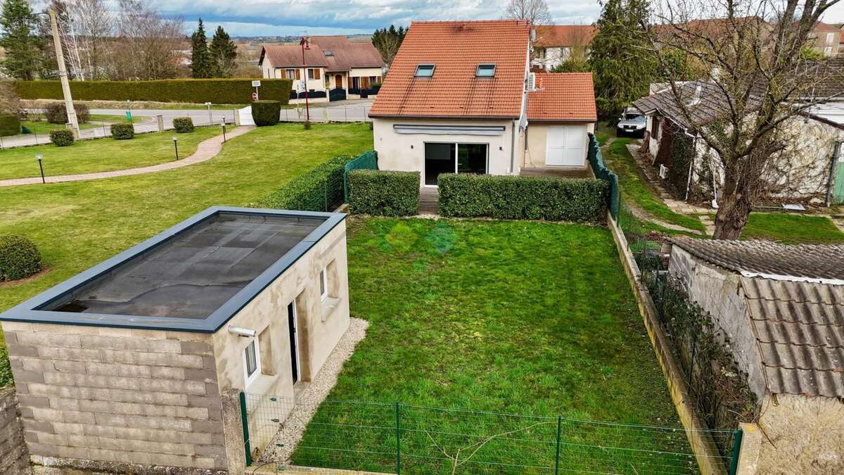 Maison à CHEMINOT