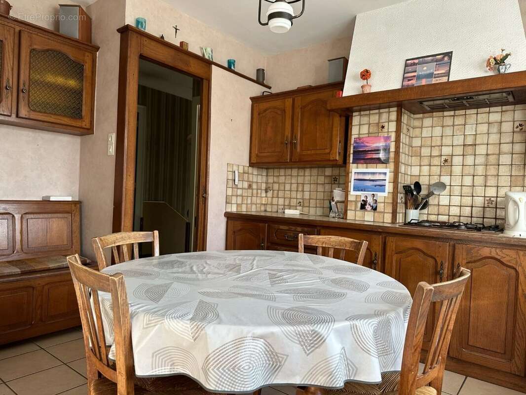 Maison à CHAUDEFONDS-SUR-LAYON