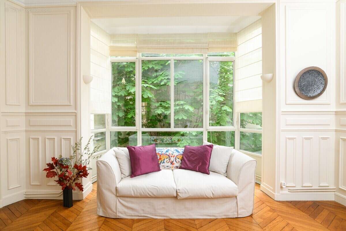Appartement à PARIS-6E