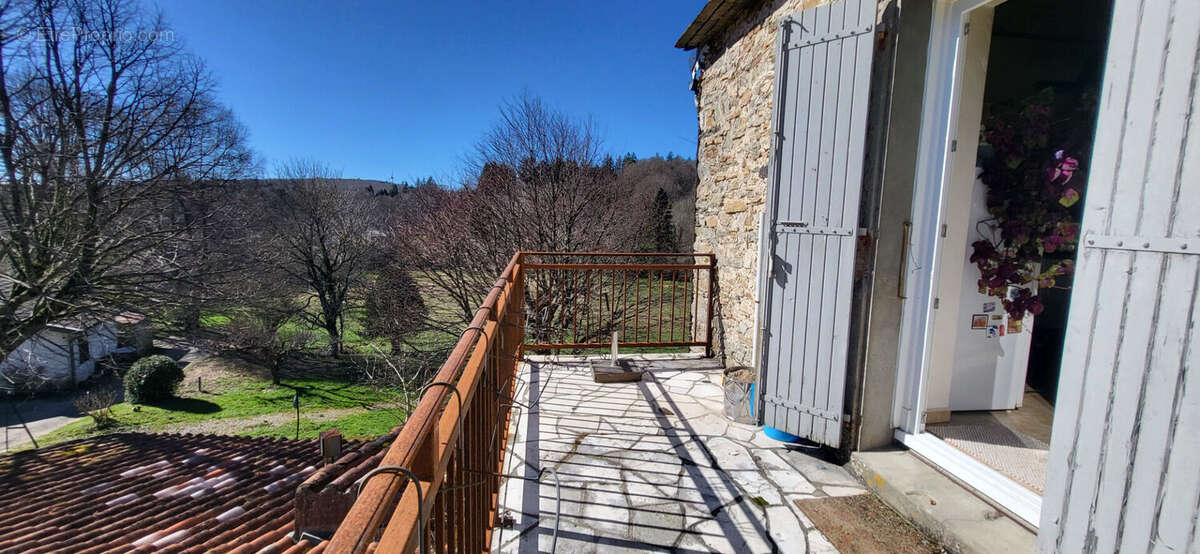 Maison à CUXAC-CABARDES