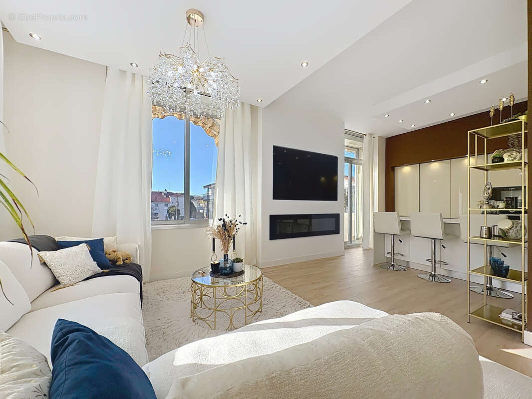 Appartement à CANNES