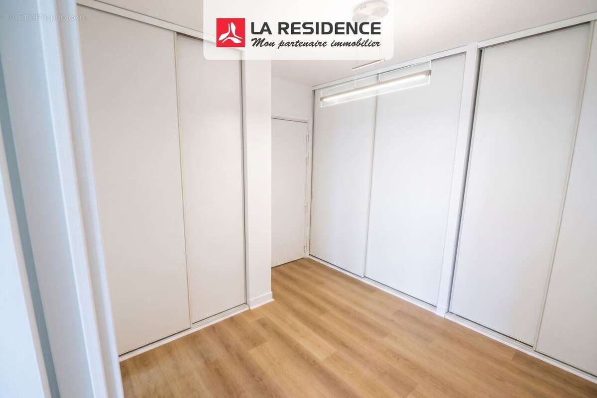 Appartement 72 m² à Sevres  - photo 3