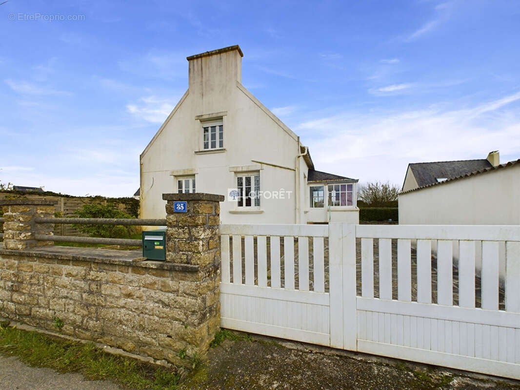 Maison à AUDIERNE